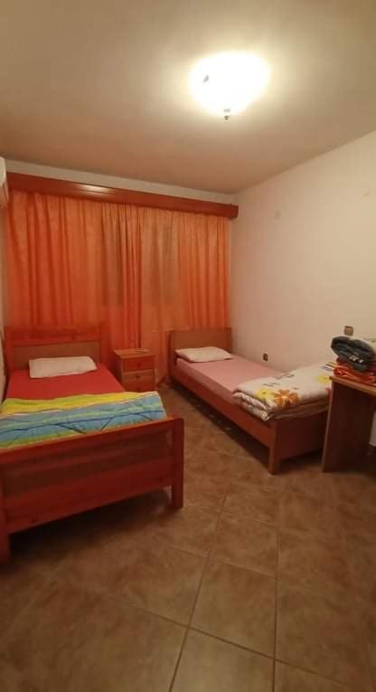 Melana Apartment Tirós المظهر الخارجي الصورة